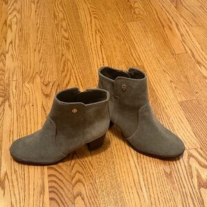 Tory Burch sabe 65mm bootie 8.5 color porcini.